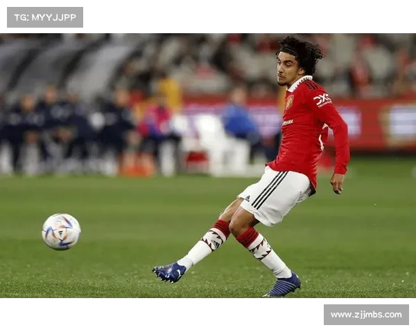 洛塞尔索职业生涯回顾 从青训崭露头角到国际赛场的成长与突破