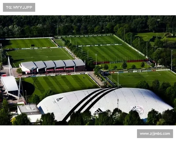 如何评估阿贾克斯青训体系的培养效果与成功率