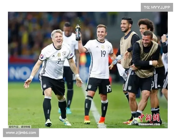 德国队2016年欧洲杯小组赛首战胜乌克兰 取得开门红展现强大实力 德国队2016年欧洲杯小组赛首战胜乌克兰 取得开门红展现强大实力